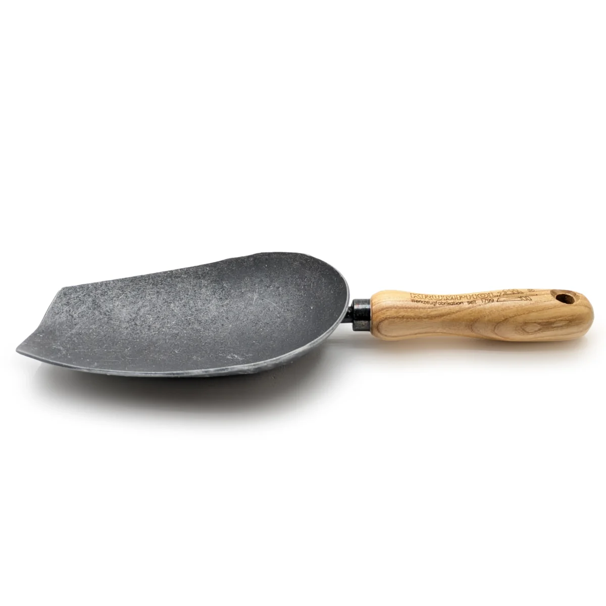 Pelle à charbon